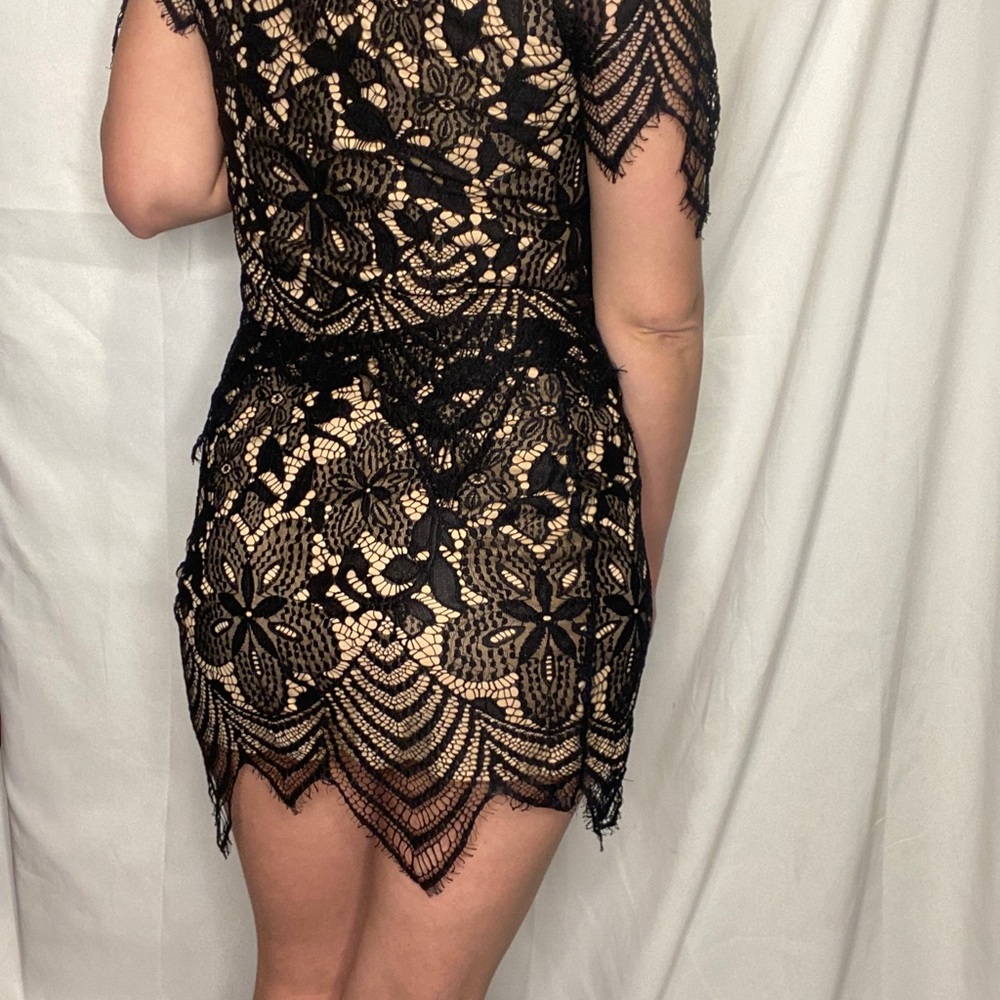 Express black skirt lace never worn